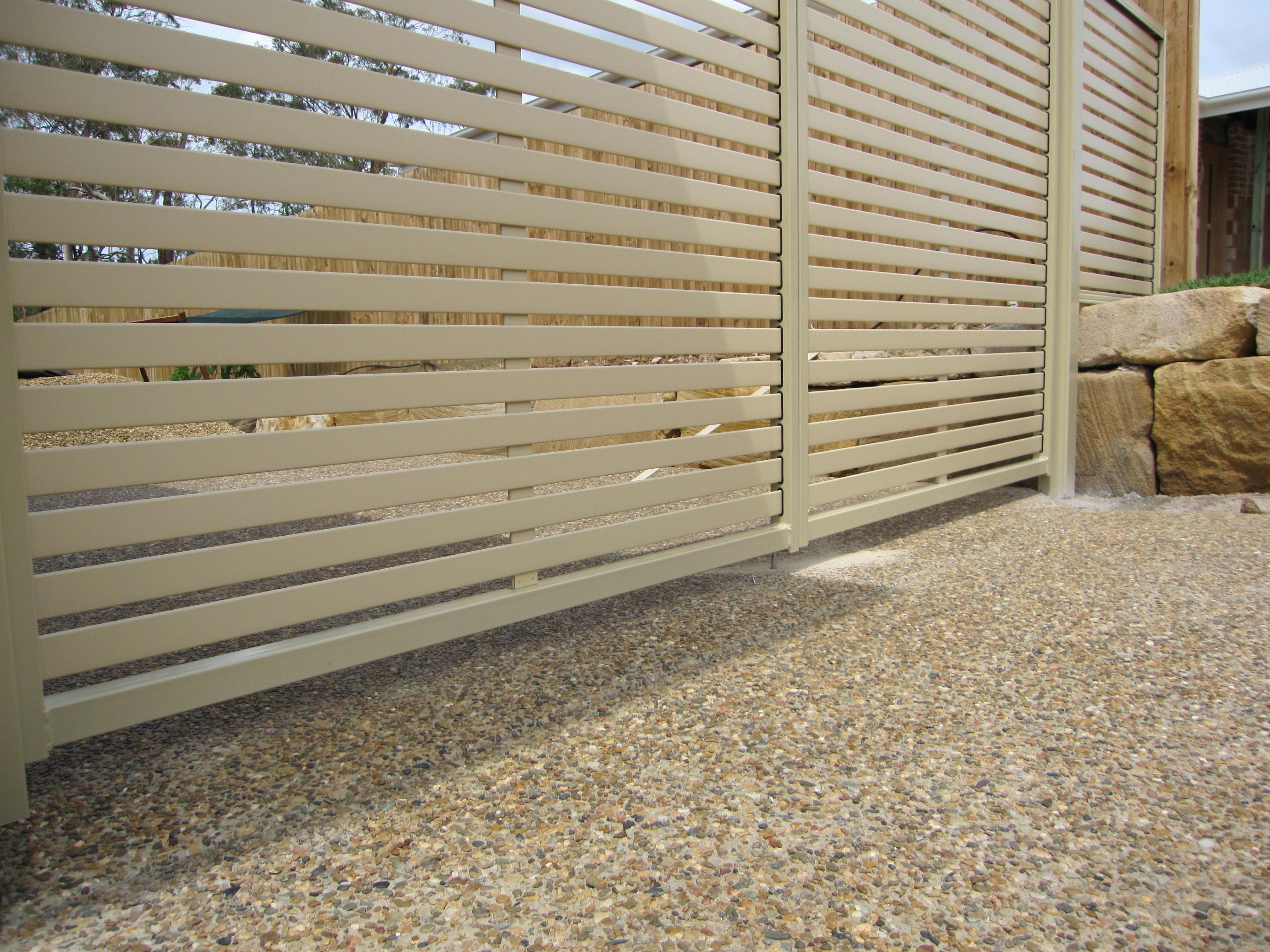 COLORBOND® Slat Pedestrian Gate | 875Wx1501H | 9mm Gap