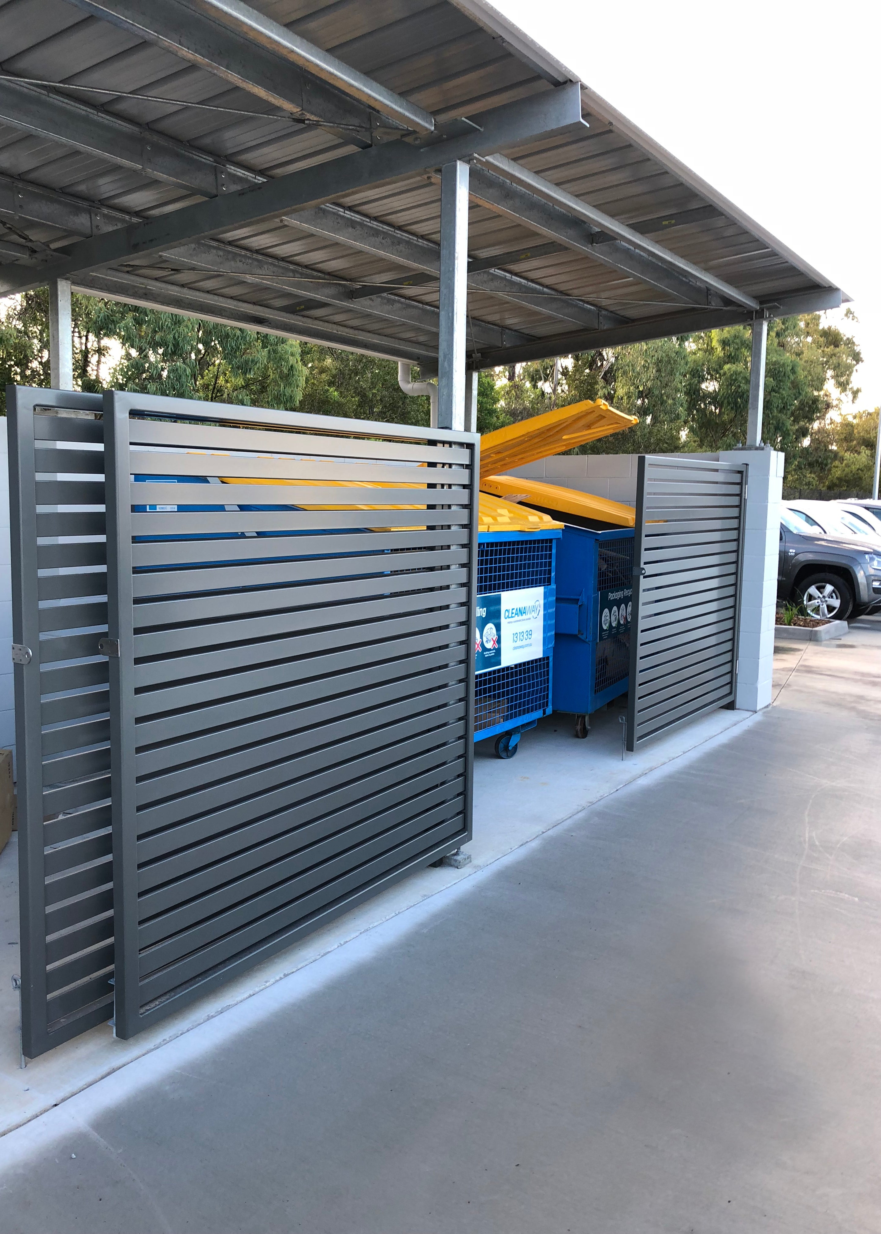 Bin Enclosure with Clik'n'Fit swing Gate 
