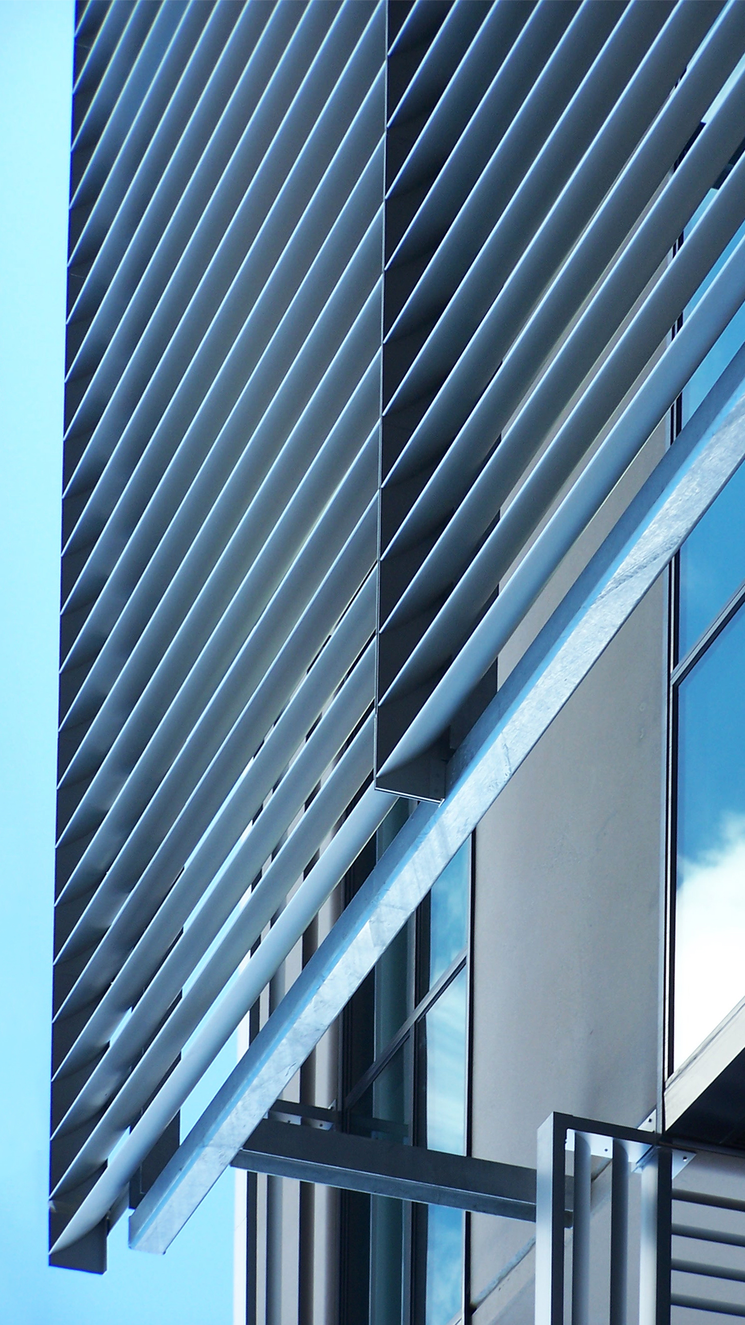 Apartment Building Facade Aluminium Louvre Window Screen Artistic Angle